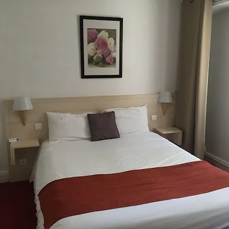Vieille Tour Centre Hotel