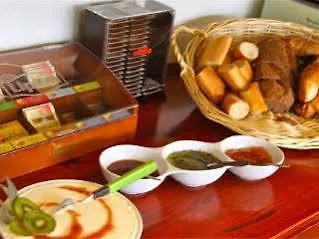 Vieille Tour Centre Hotel 2*