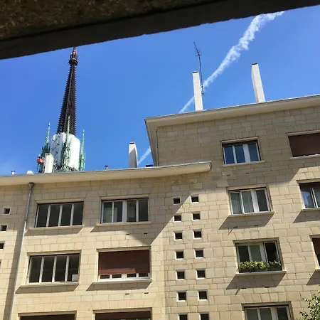 Hotel Vieille Tour Centre 2*