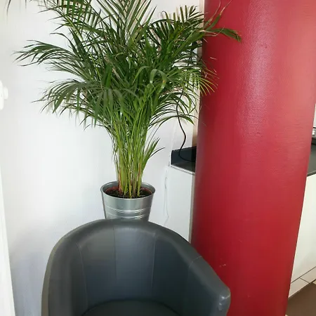 Vieille Tour Centre 2*