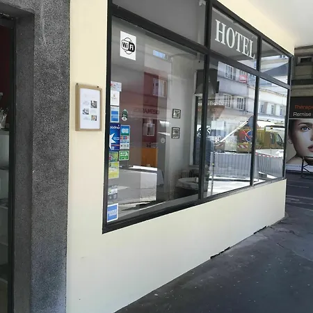Vieille Tour Centre Hotel
